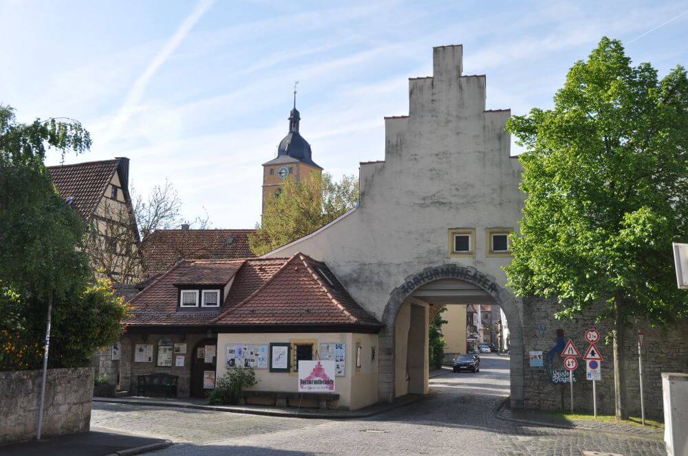 Würzburger Tor mit Torturmtheater