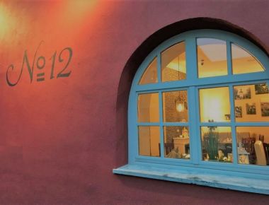 No 12 Restaurant & Bar
